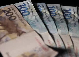 Reajuste do salário mínimo custará R$ 4,41 bilhões para os cofres municipais em 2025